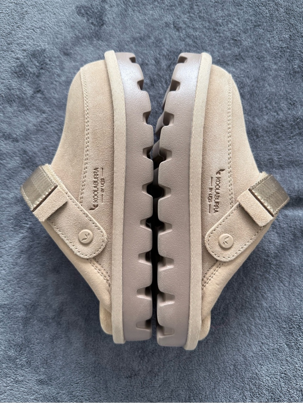 UGG Koolaburra by UGG Tizzey Women's Suede ClogsKoolaburra by UGG - Picture 4 of 9
